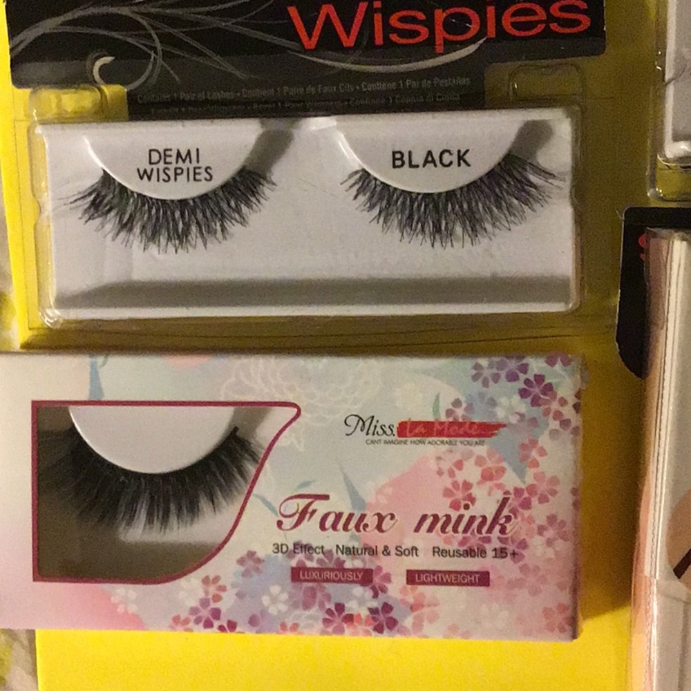 Eyelash Bundle - Picture 2 of 4